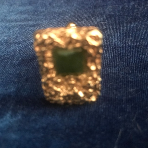 Vintage Gold Nugget and Jade Cufflinks - Picture 2 of 3